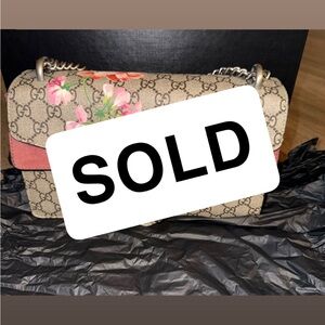SOLD: Gucci Beige and Pink Dionysus Floral Shoulder Bag